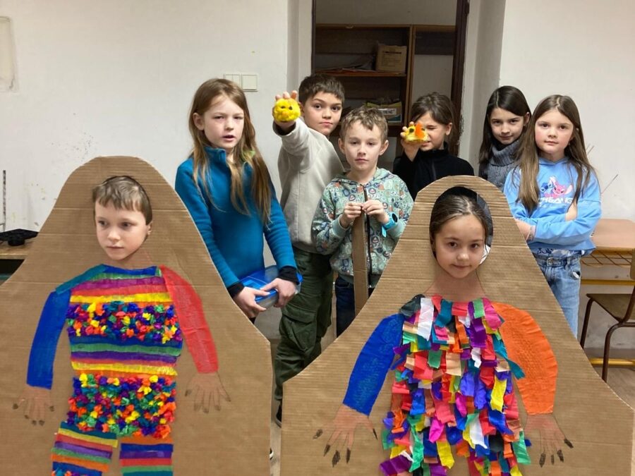 Výzdoba vestibulu, ŠD II. oddělení, únor